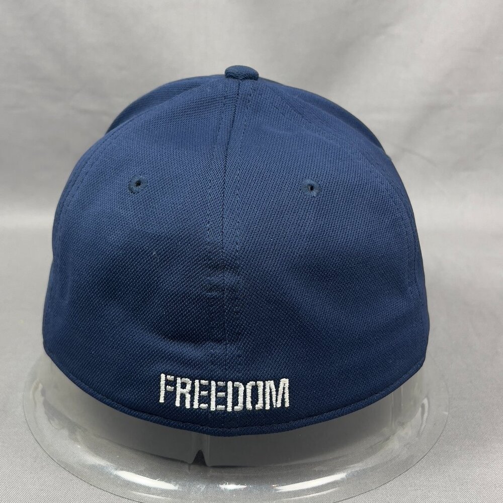 Under Armour Freedom Blitzing Stretch Fit M/L Hat Cap Blue USA Flag Golf Mens - Picture 3 of 13